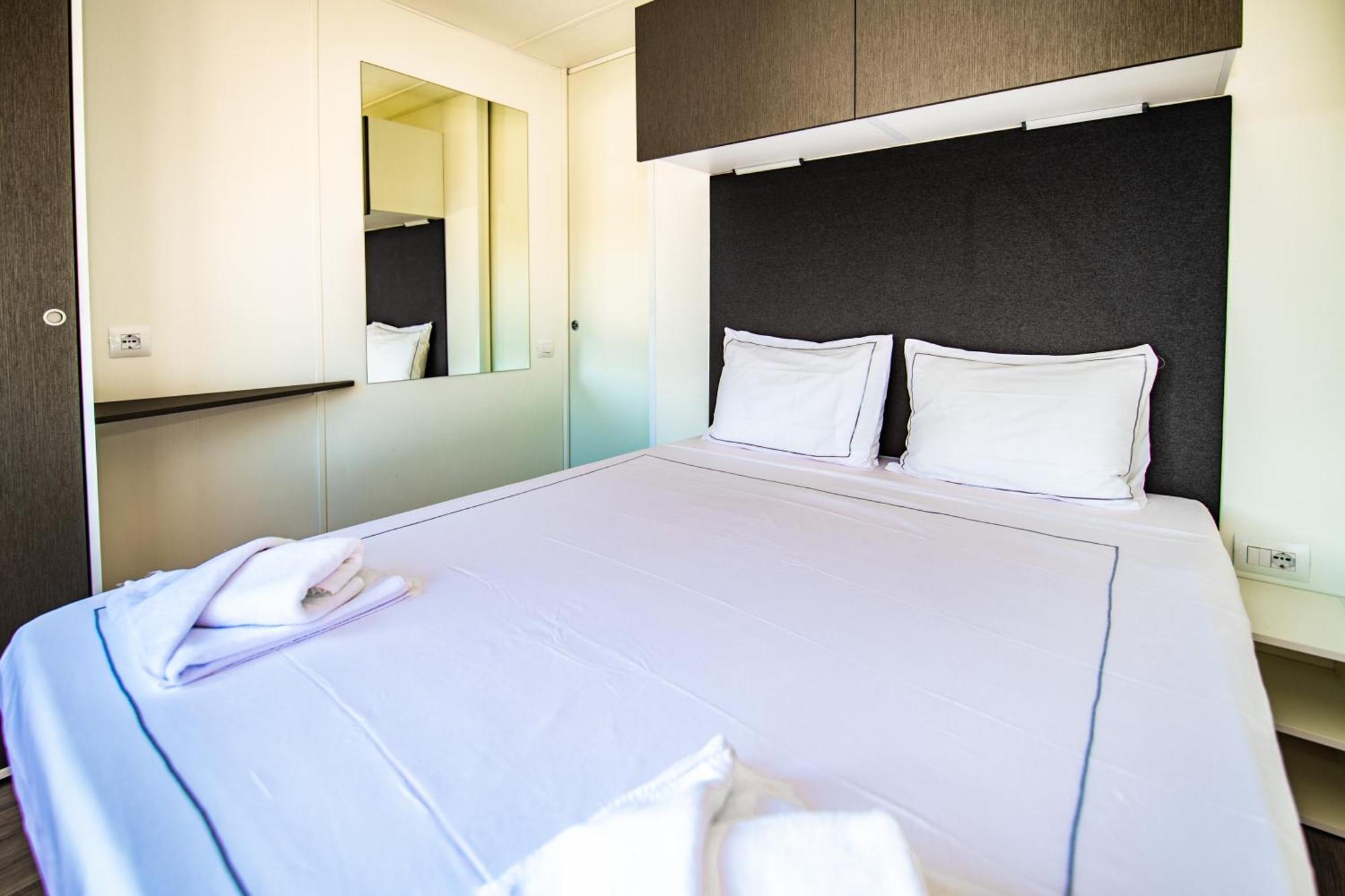 Premium Campinghaus mit 2 Schlafzimmern